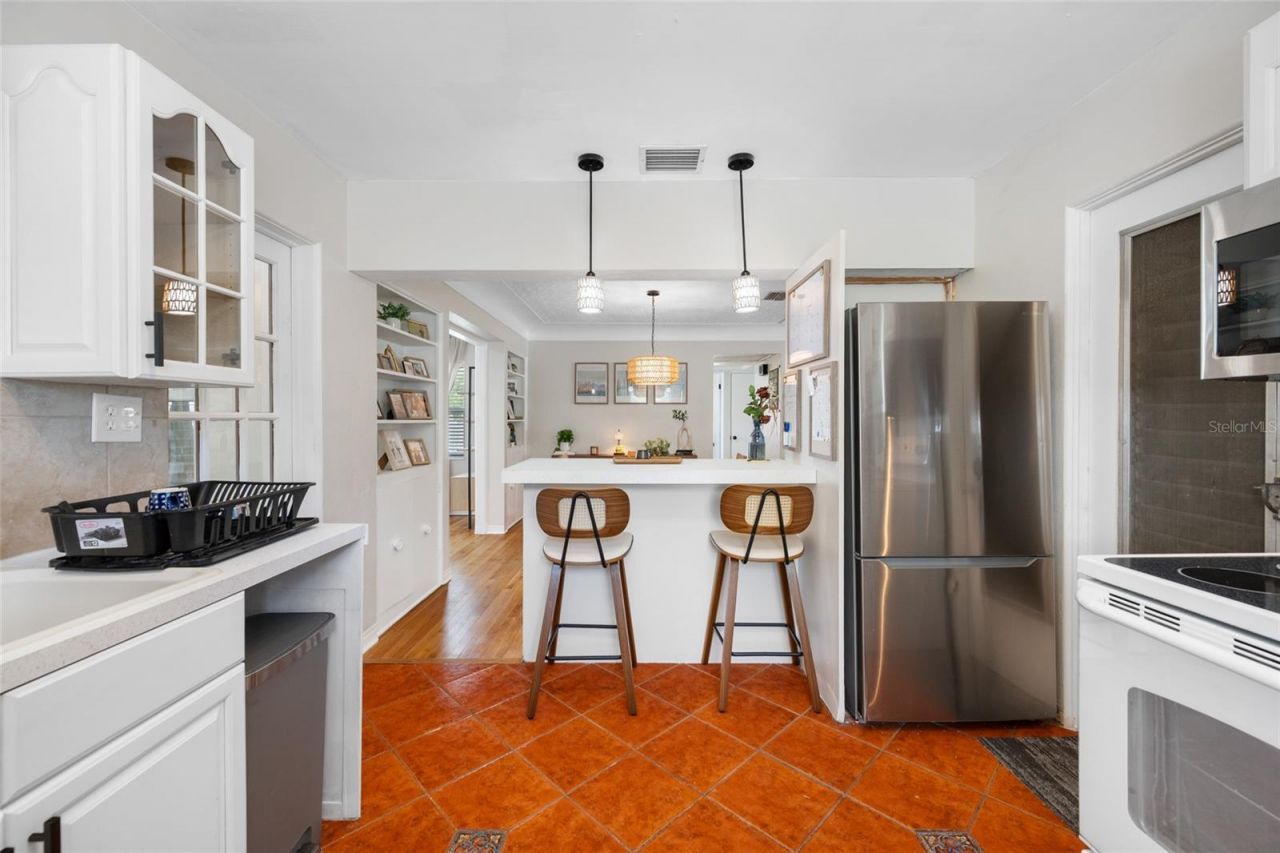 6219 Hampton Drive N, Saint Petersburg, FL 33710 Photo