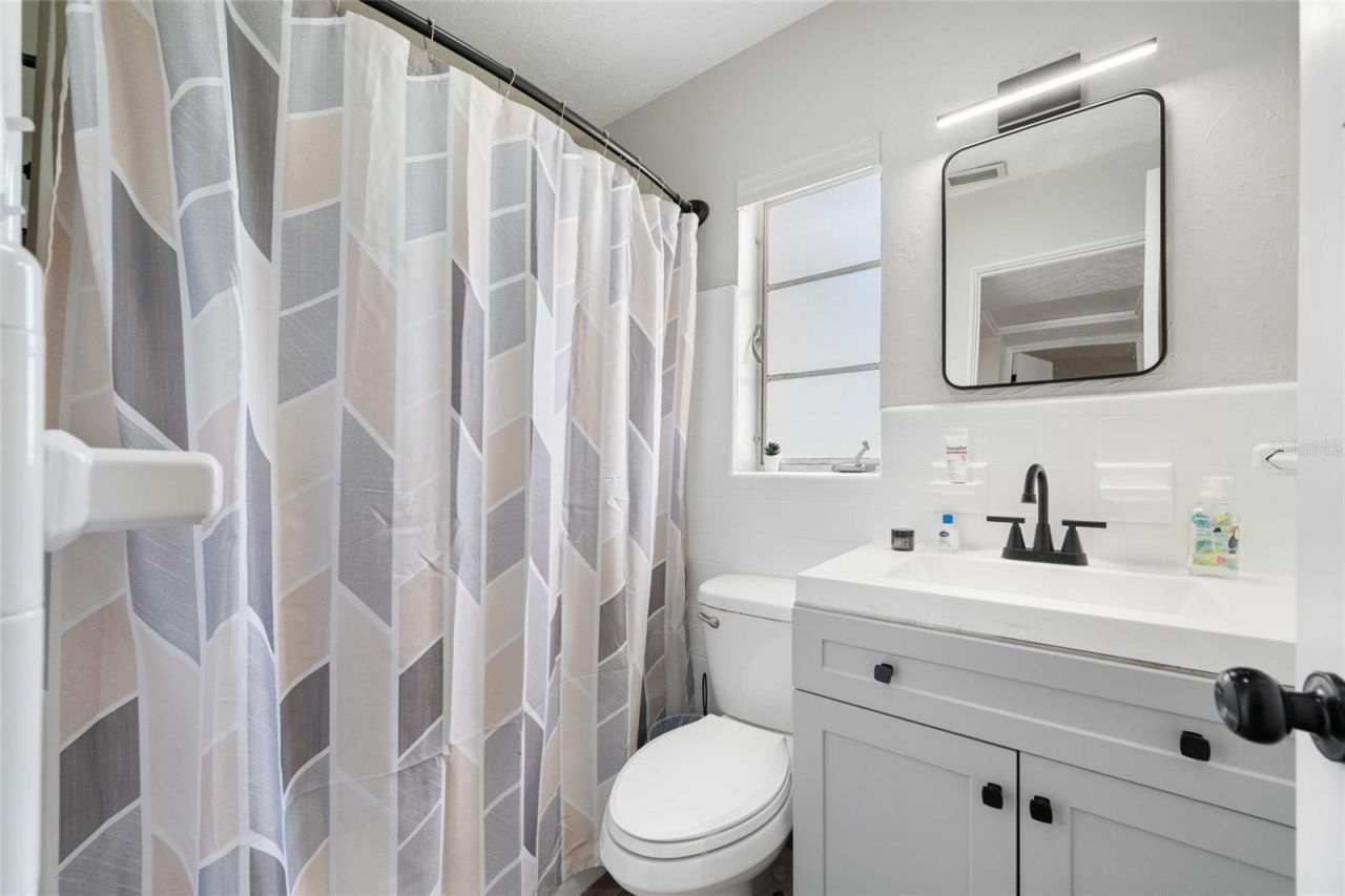 6219 Hampton Drive N, Saint Petersburg, FL 33710 Photo