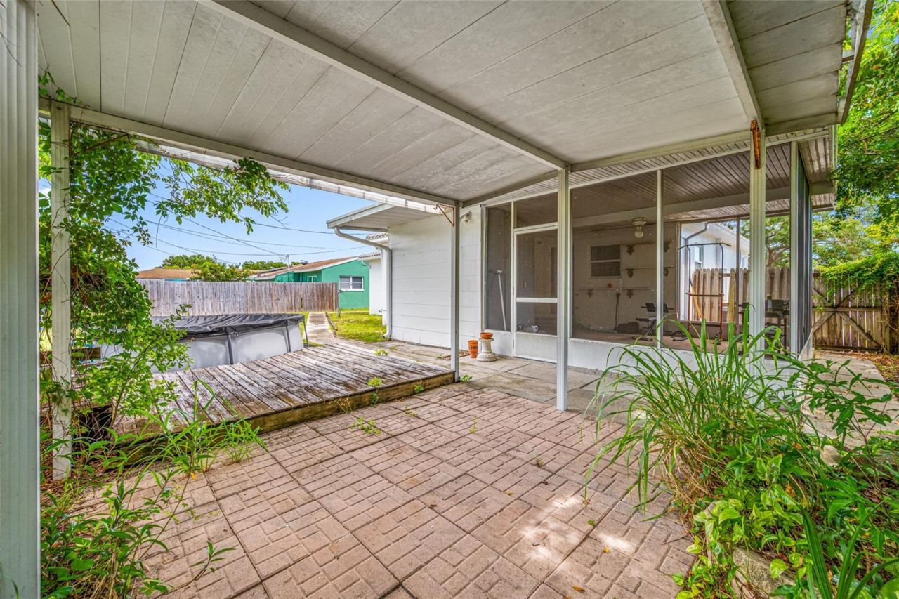 6219 Hampton Drive N, Saint Petersburg, FL 33710 Photo