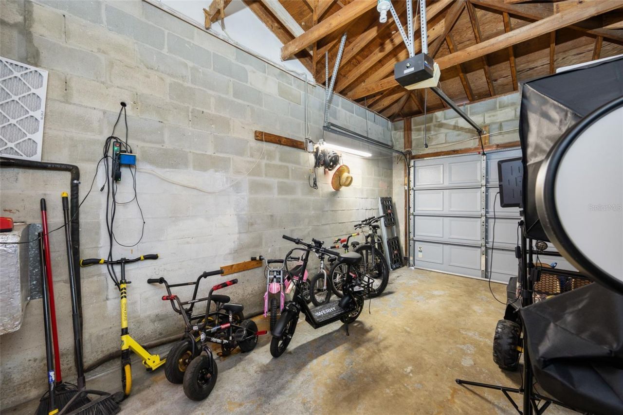 6219 Hampton Drive N, Saint Petersburg, FL 33710 Photo