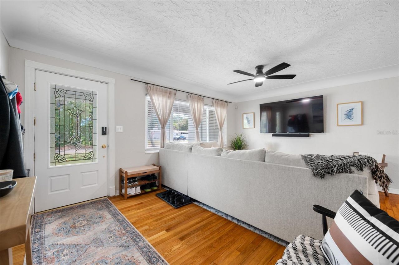 6219 Hampton Drive N, Saint Petersburg, FL 33710 Photo