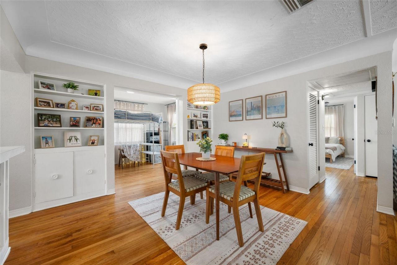 6219 Hampton Drive N, Saint Petersburg, FL 33710 Photo