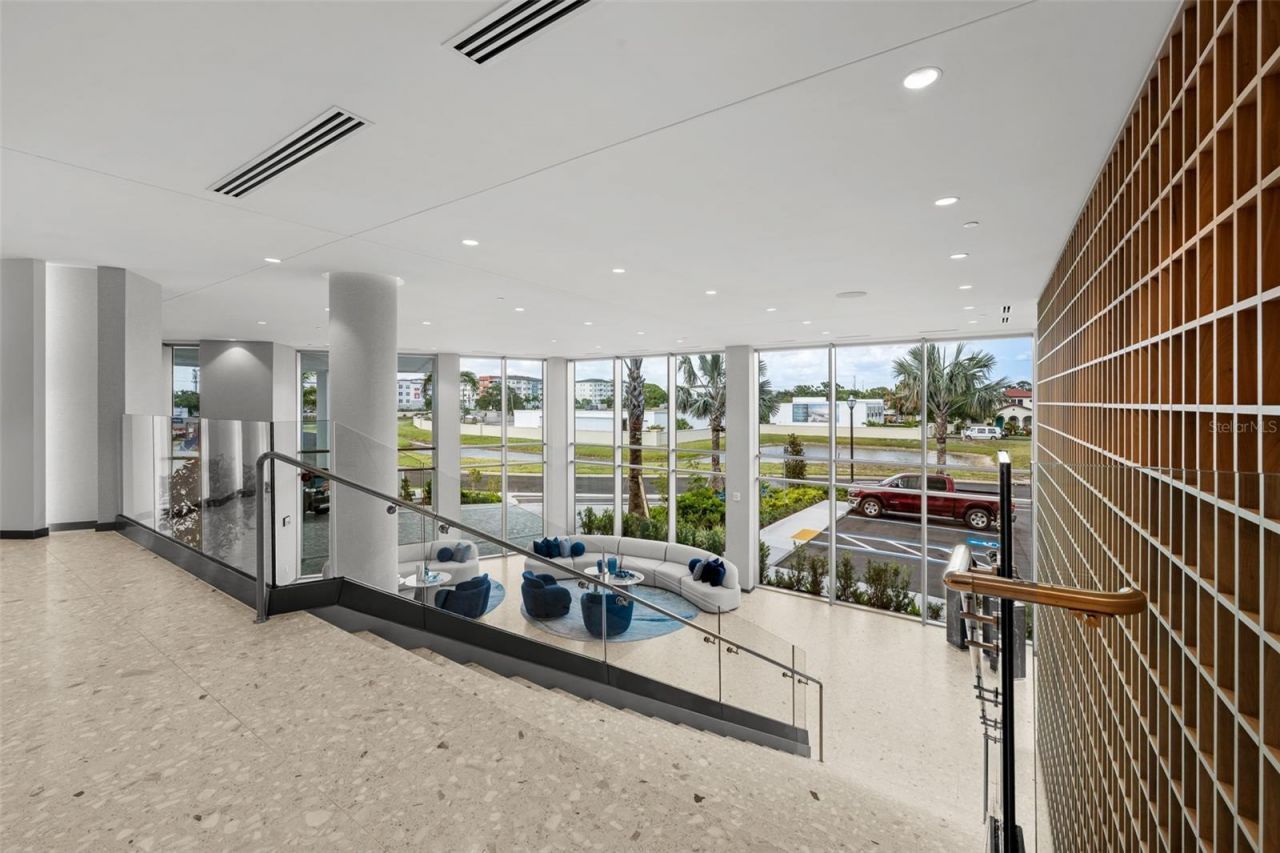5713 Bowen Daniel, Unit 903, Tampa, FL 33616 Photo
