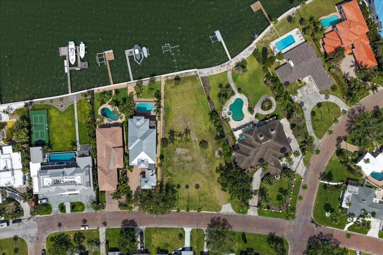 1768 Santa Barbara Drive , Dunedin, FL 34698 Photo