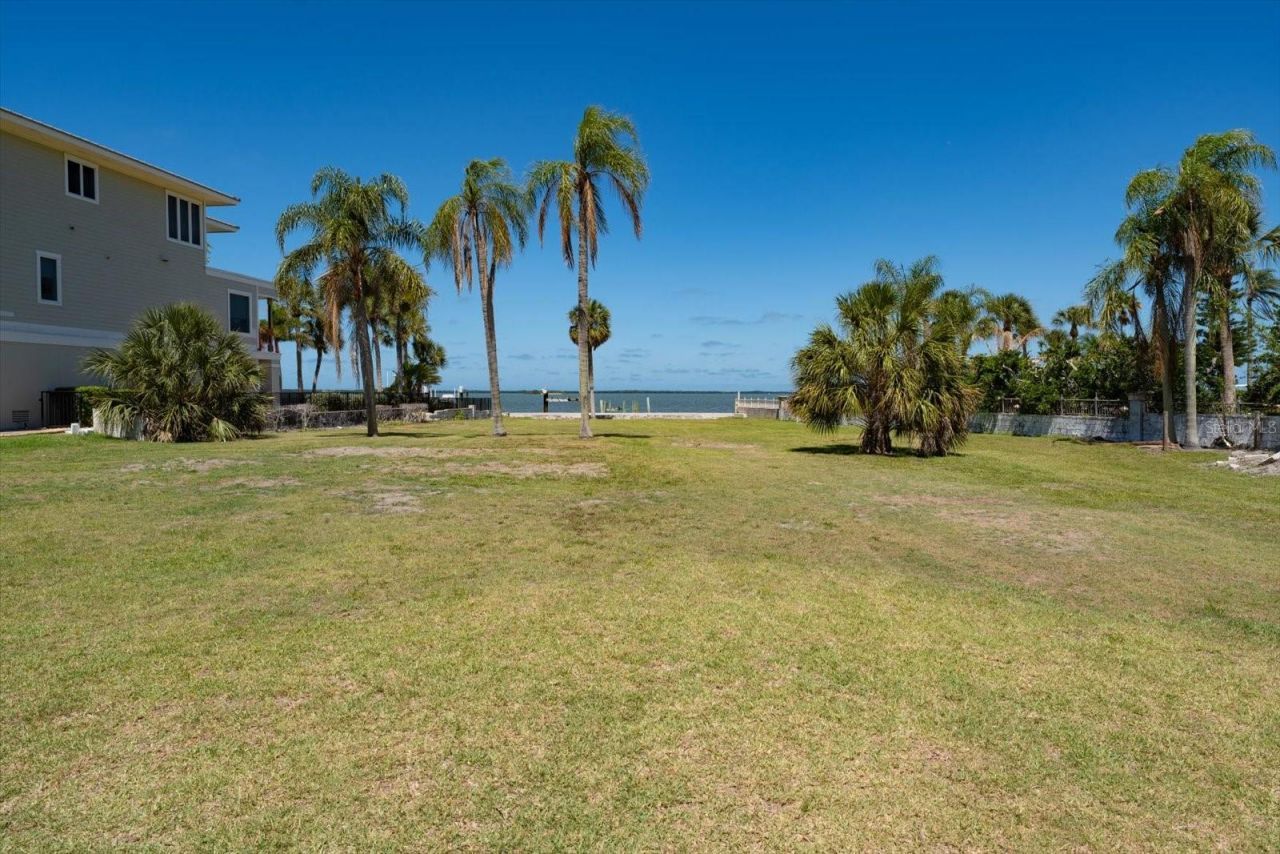 1768 Santa Barbara Drive , Dunedin, FL 34698 Photo
