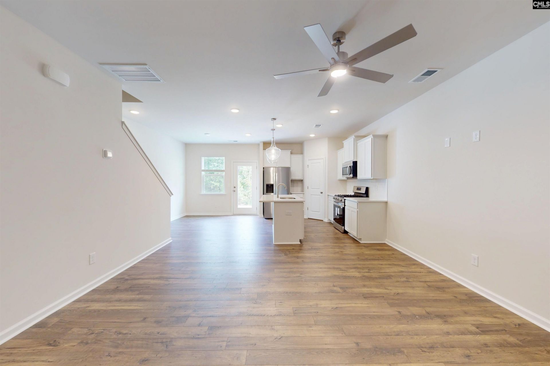 406 Snail Lane  Photo 4