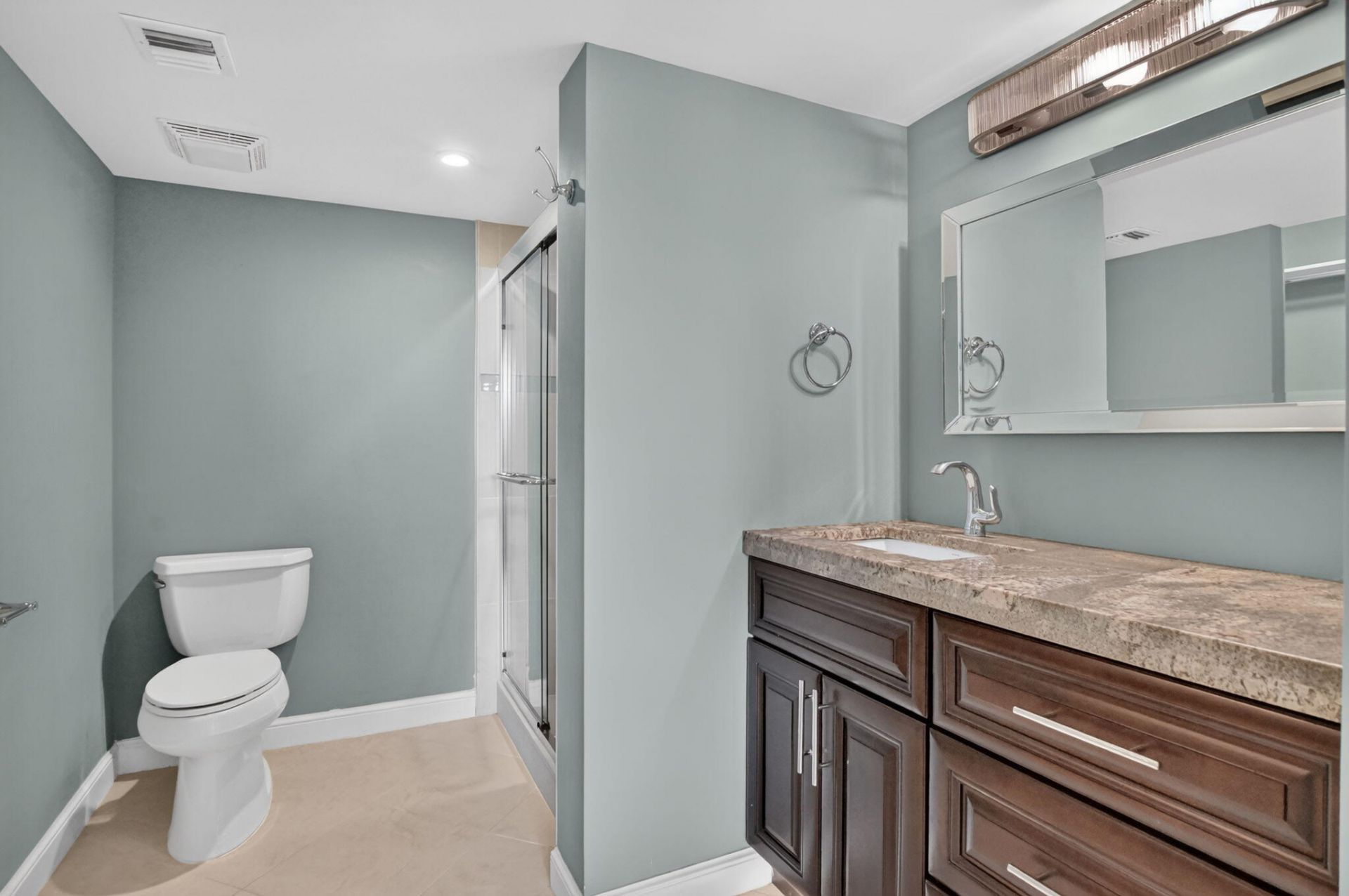 6061 Balboa Circle, Unit 206, Boca Raton, FL 33433 Photo