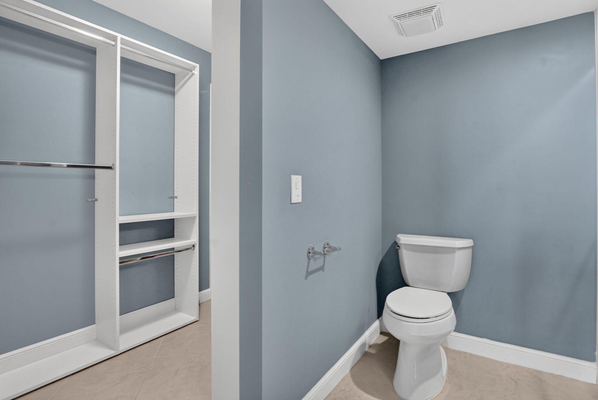 6061 Balboa Circle, Unit 206, Boca Raton, FL 33433 Photo