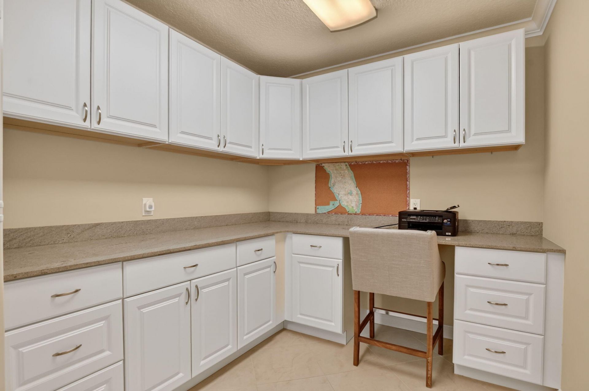 6061 Balboa Circle, Unit 206, Boca Raton, FL 33433 Photo