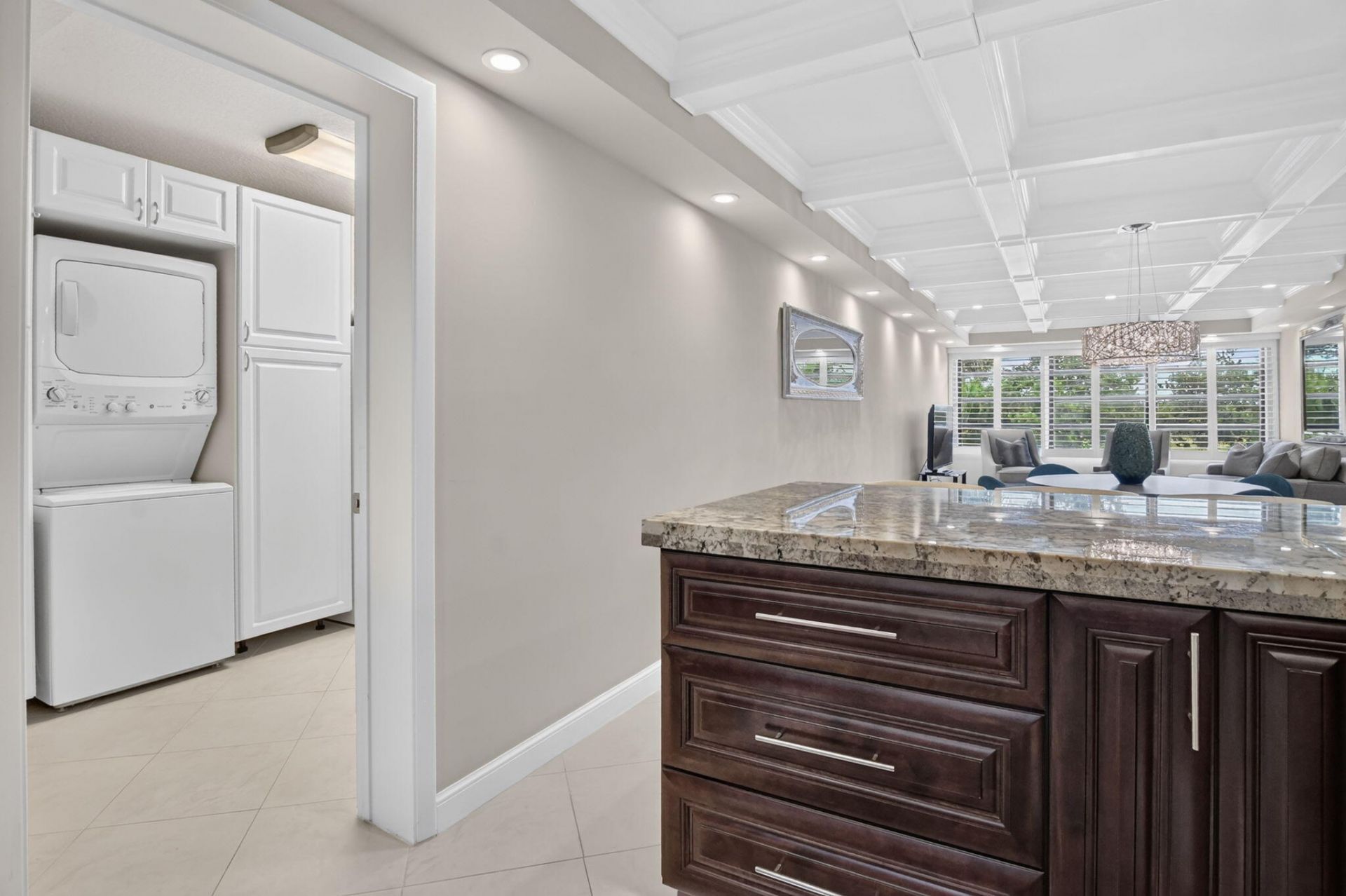 6061 Balboa Circle, Unit 206, Boca Raton, FL 33433 Photo