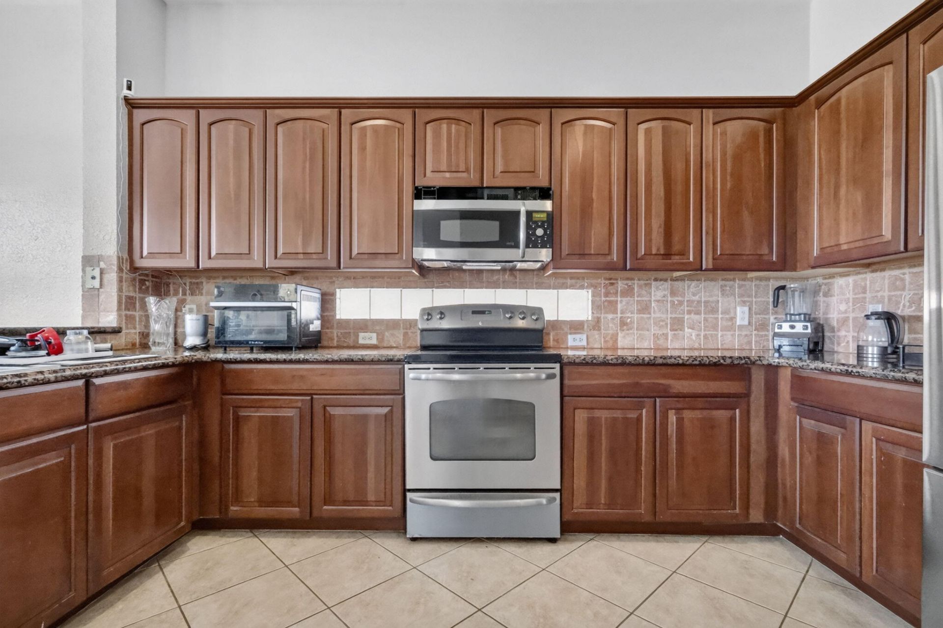 241 Gazetta Way, West Palm Beach, FL 33413 Photo