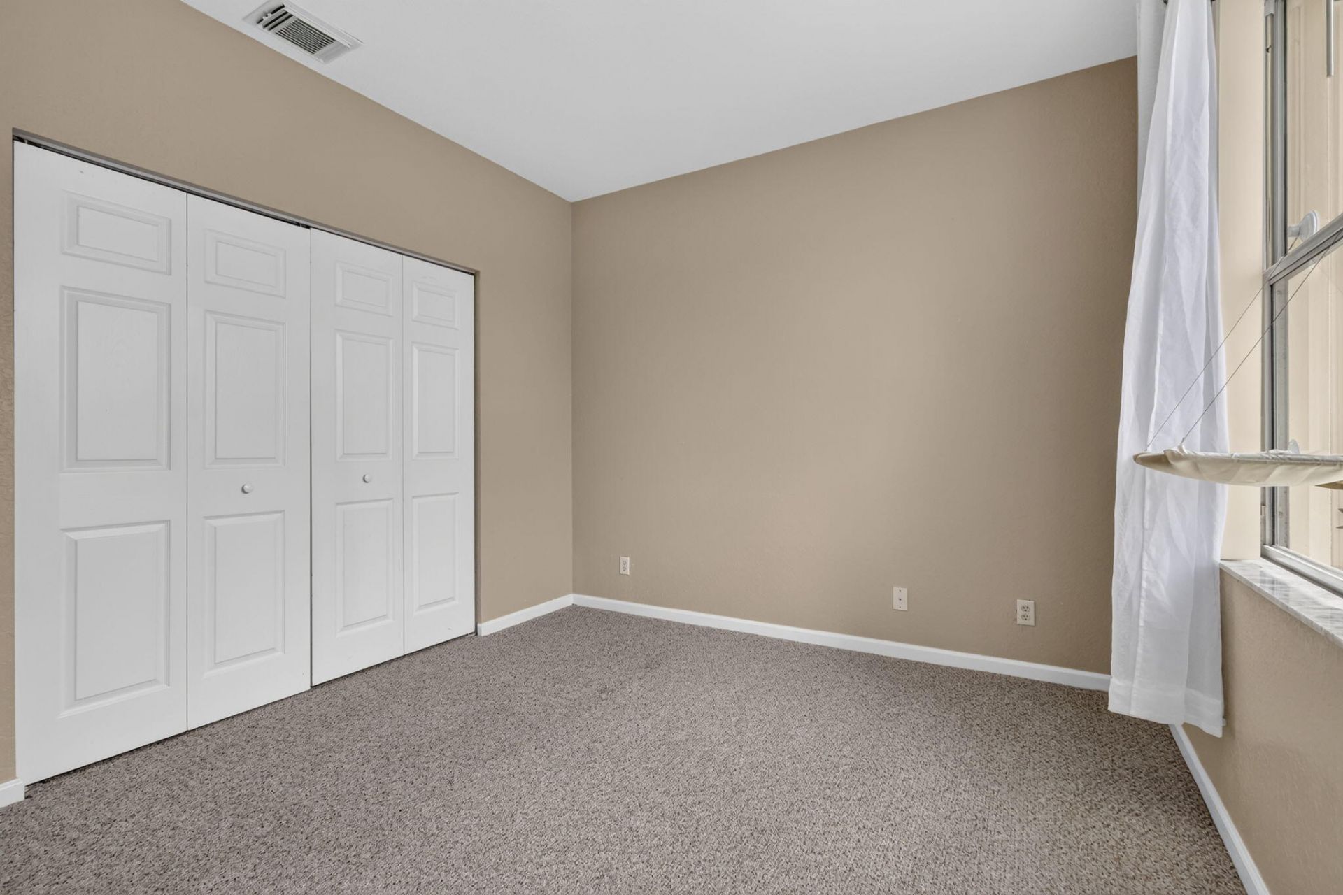 241 Gazetta Way, West Palm Beach, FL 33413 Photo