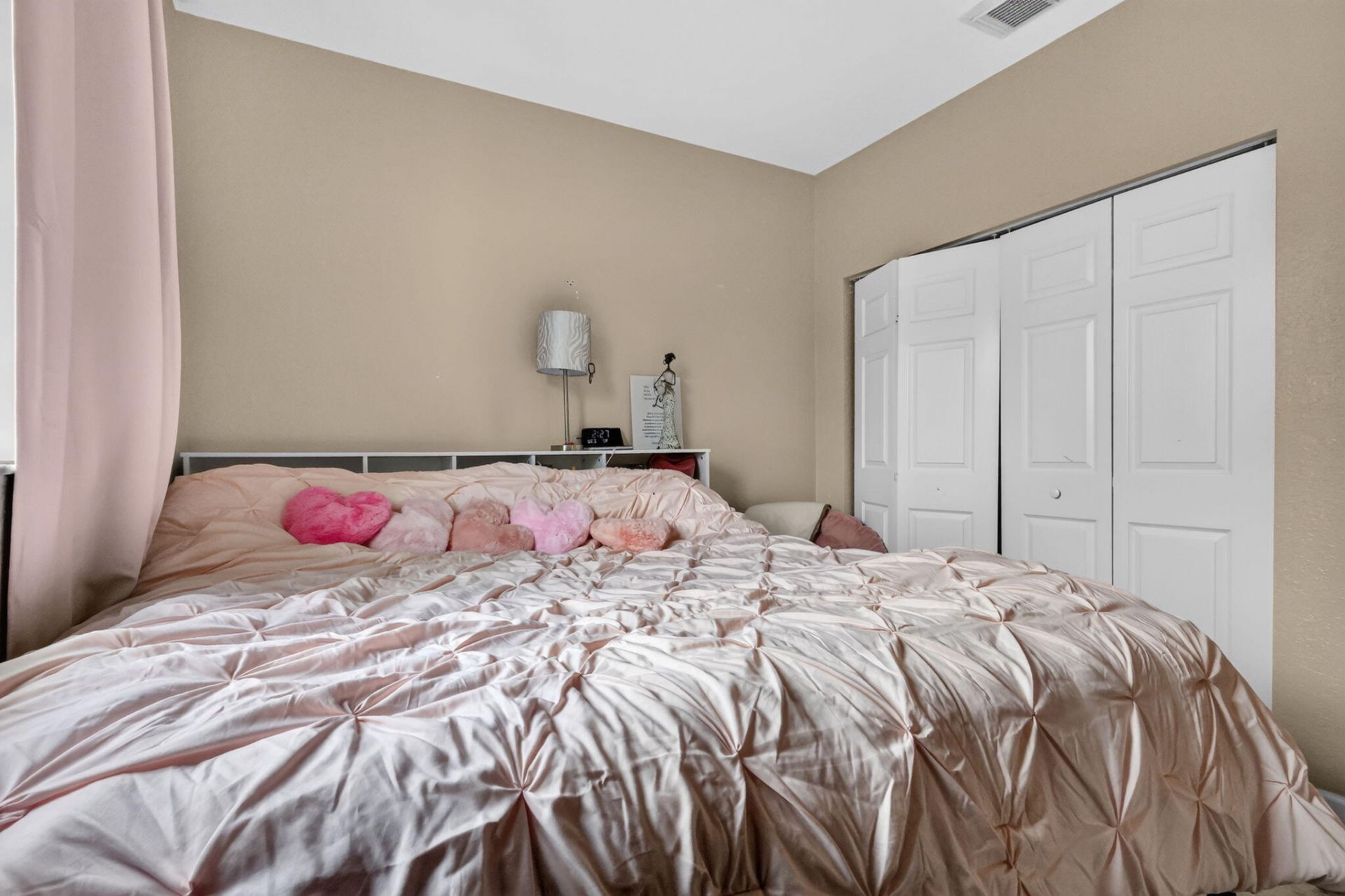 241 Gazetta Way, West Palm Beach, FL 33413 Photo