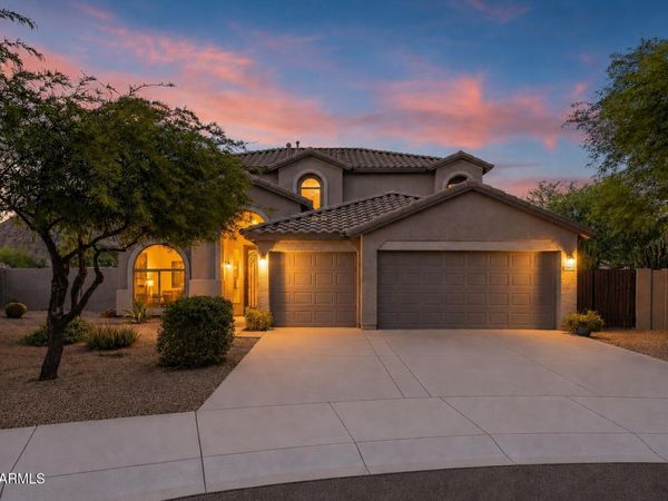8370 W SPUR Drive, Peoria, AZ 85383