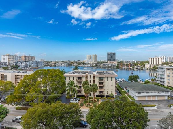 137 Golden Isles Dr , Unit 809, Hallandale Beach, FL 33009