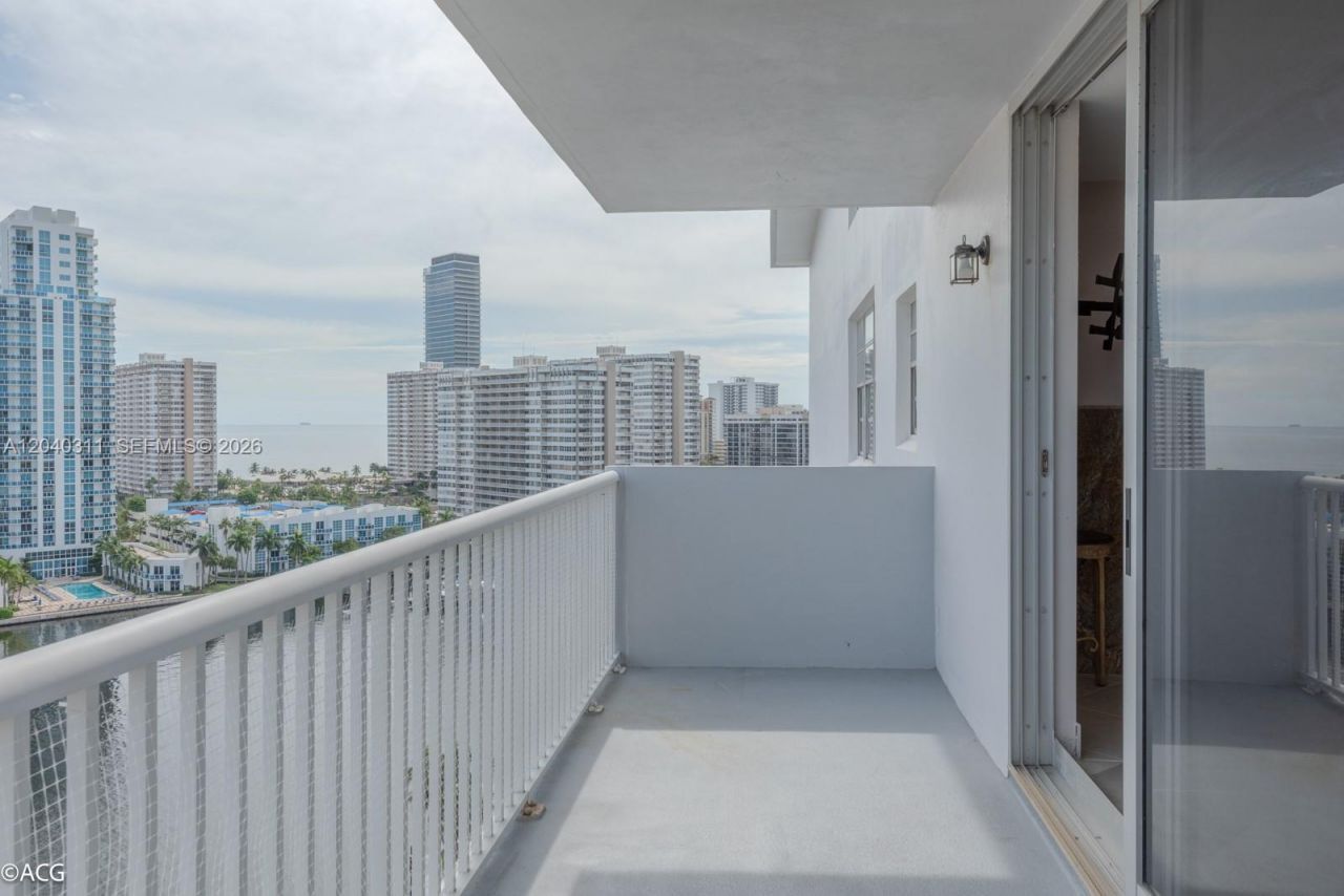 137 Golden Isles Dr , Unit 809, Hallandale Beach, FL 33009 Photo