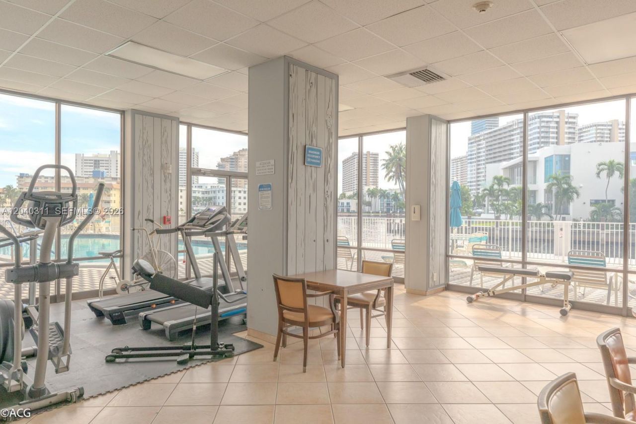 137 Golden Isles Dr , Unit 809, Hallandale Beach, FL 33009 Photo