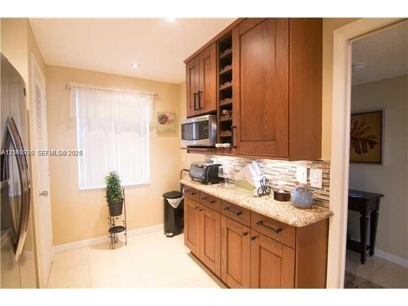 4030 W Palm Aire Dr, Unit 505, Pompano Beach, FL 33069 Photo