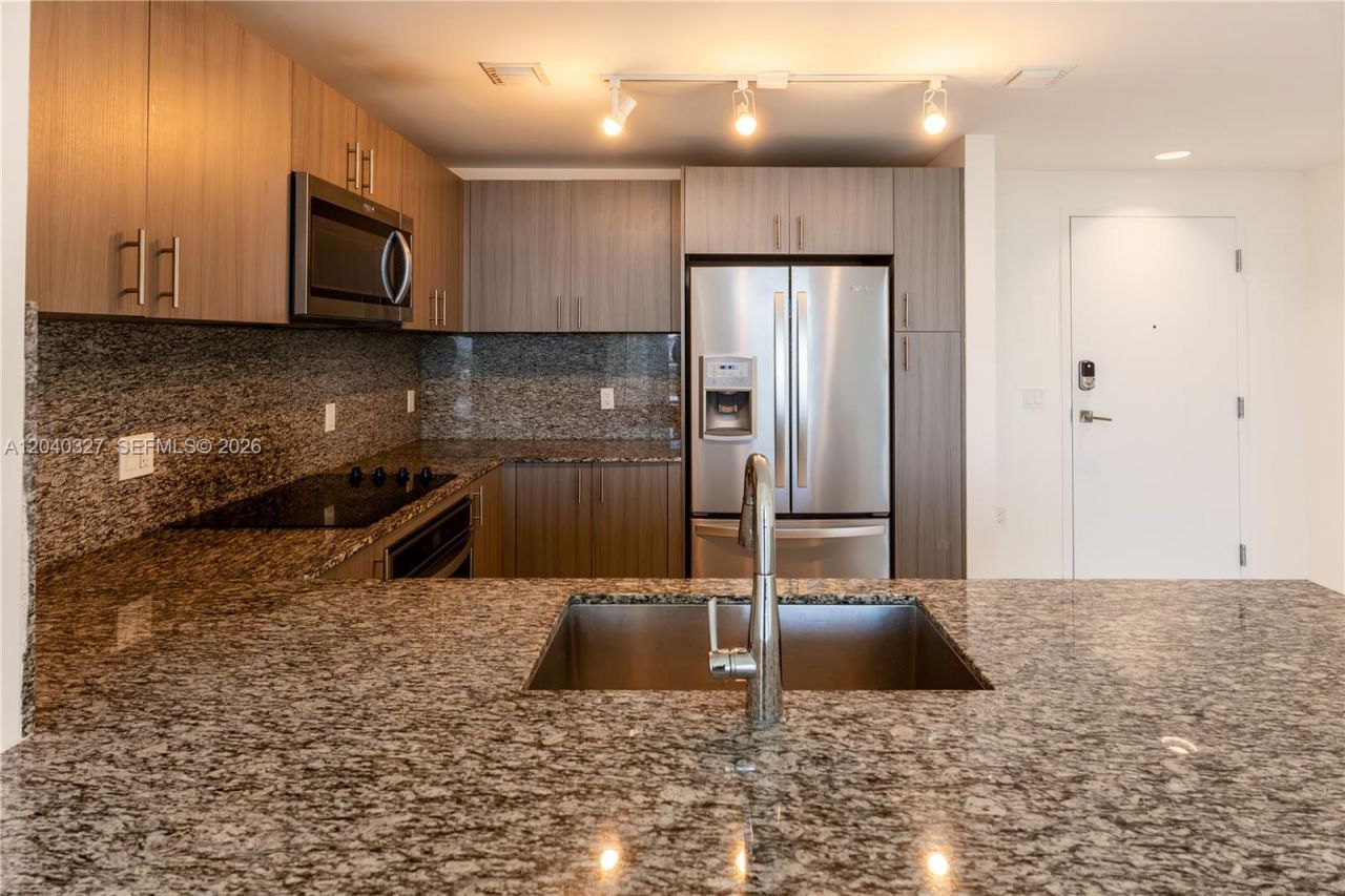 5350 NW 84th Ave, Unit 1001, Doral, FL 33166 Photo