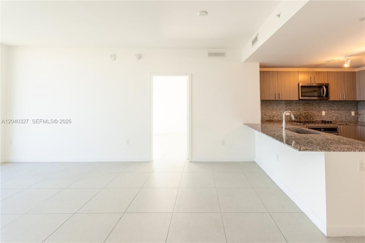 5350 NW 84th Ave, Unit 1001, Doral, FL 33166 Photo