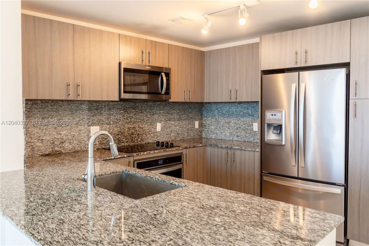5350 NW 84th Ave, Unit 1001, Doral, FL 33166 Photo
