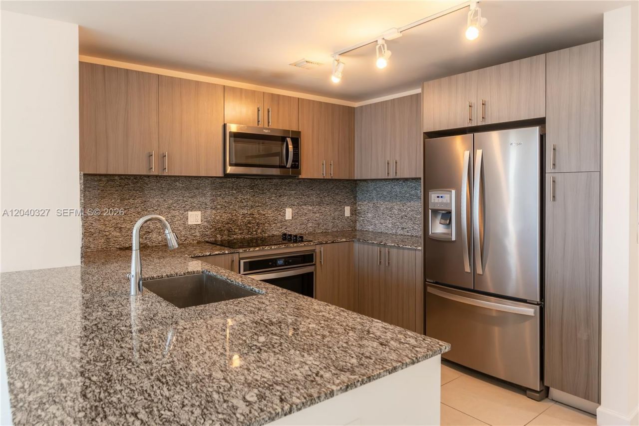 5350 NW 84th Ave, Unit 1001, Doral, FL 33166 Photo