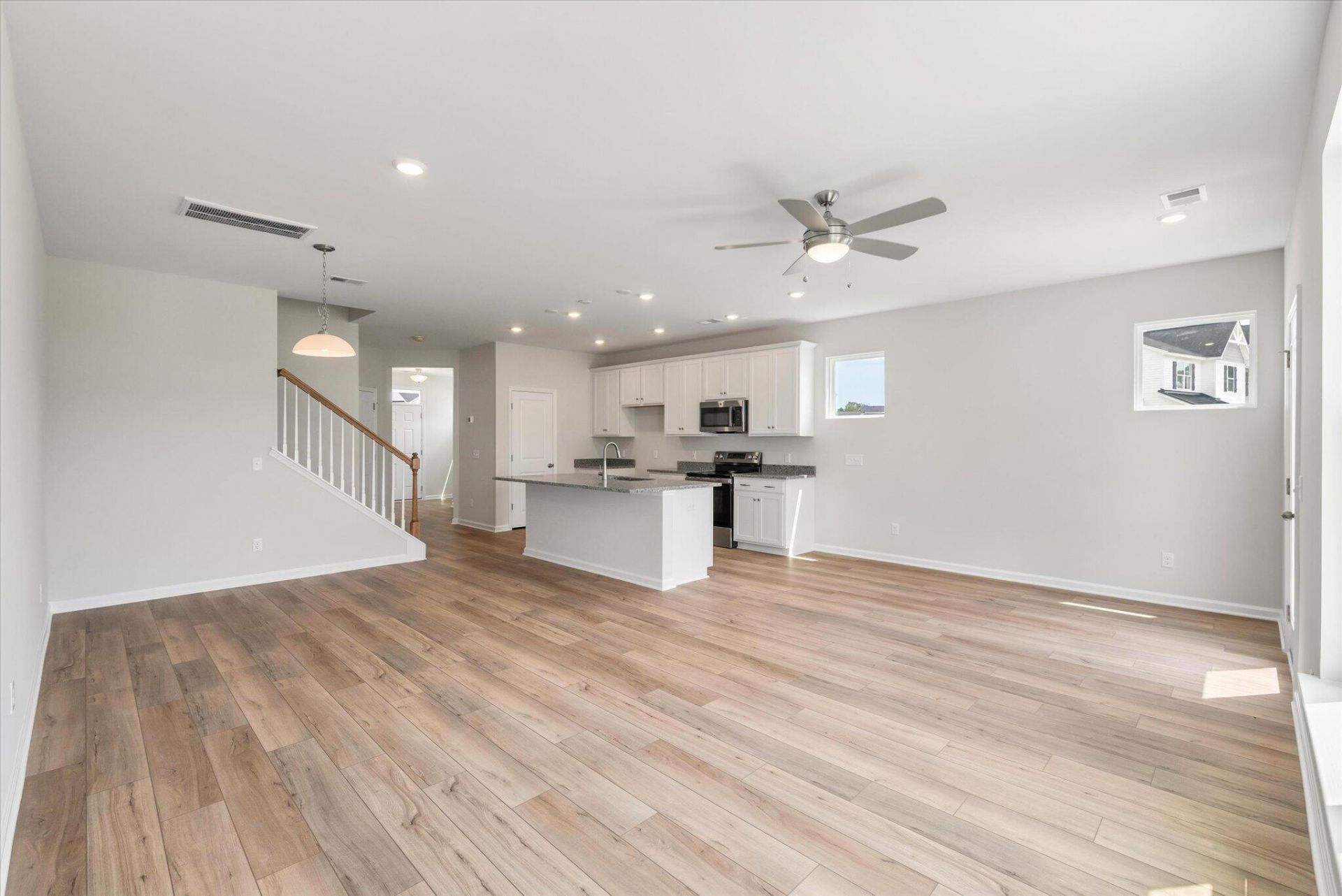 407 Painted Lady Lane Photo 21