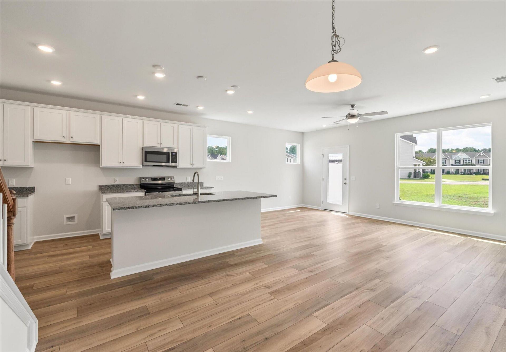 407 Painted Lady Lane Photo 22