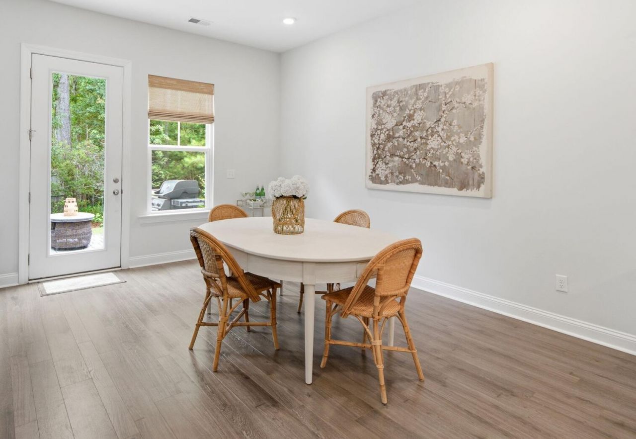 3012 Emma Lane Photo 11