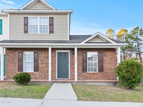 207 Spring Meadow Circle , Jacksonville, NC 28546