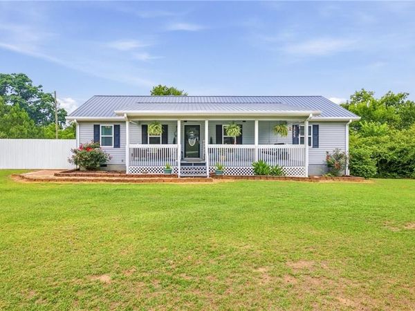 1841 Hunters Creek Road , Toccoa, GA 30577