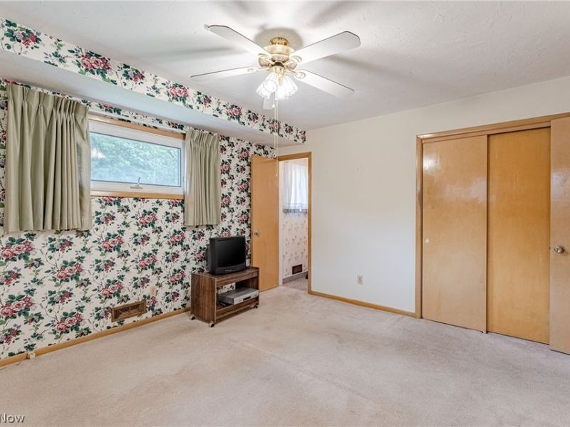 7635 Tamiami Drive, Parma, OH 44134 Photo 14
