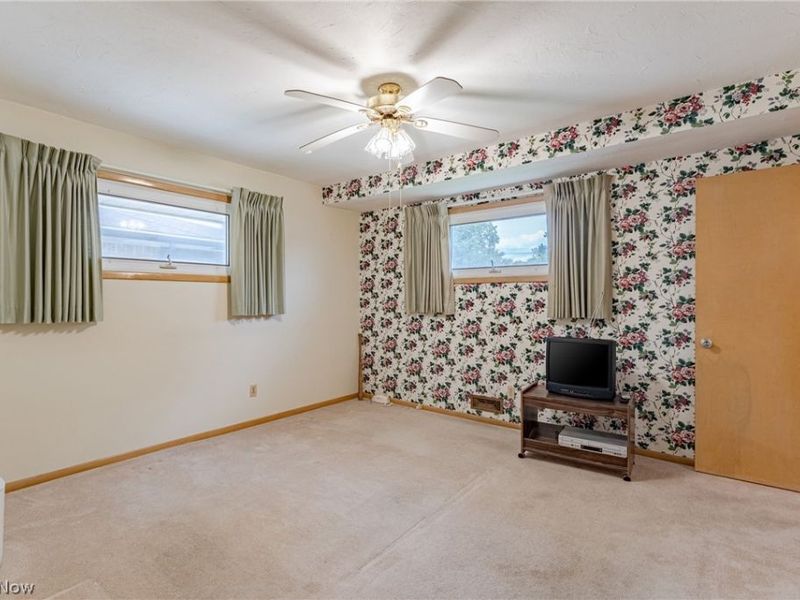 7635 Tamiami Drive, Parma, OH 44134 Photo 15