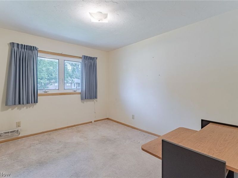 7635 Tamiami Drive, Parma, OH 44134 Photo 18