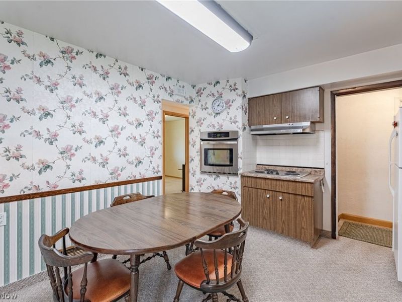7635 Tamiami Drive, Parma, OH 44134 Photo 8