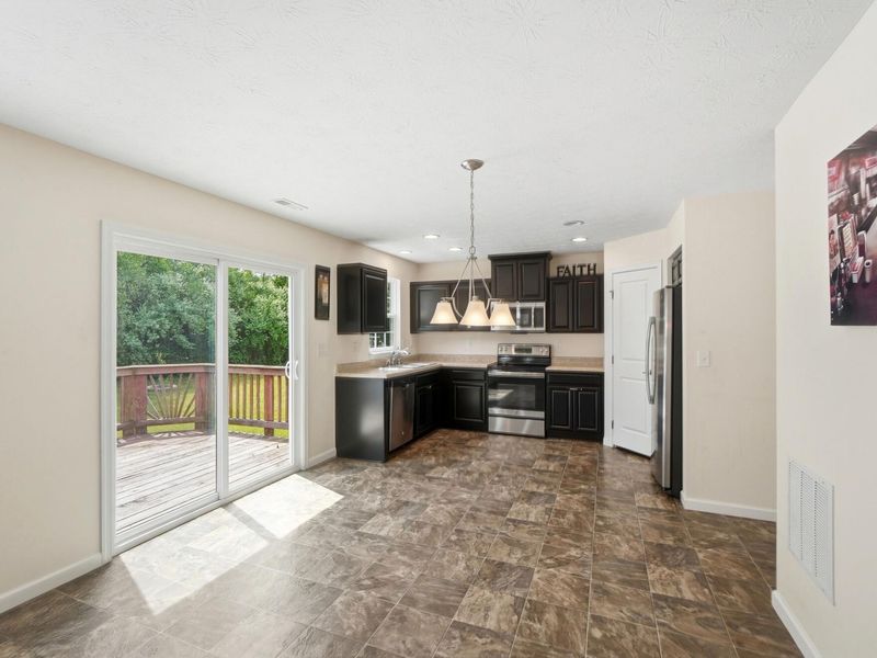 196 Rapids Drive, Fairborn, OH 45324 Photo 11