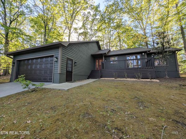 265 Lakewood Drive, Crossville, TN 38558