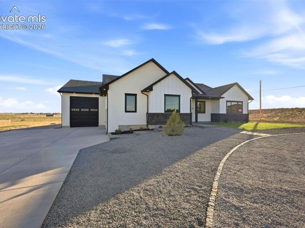1237 N Challenger Place, Pueblo West, CO 81007