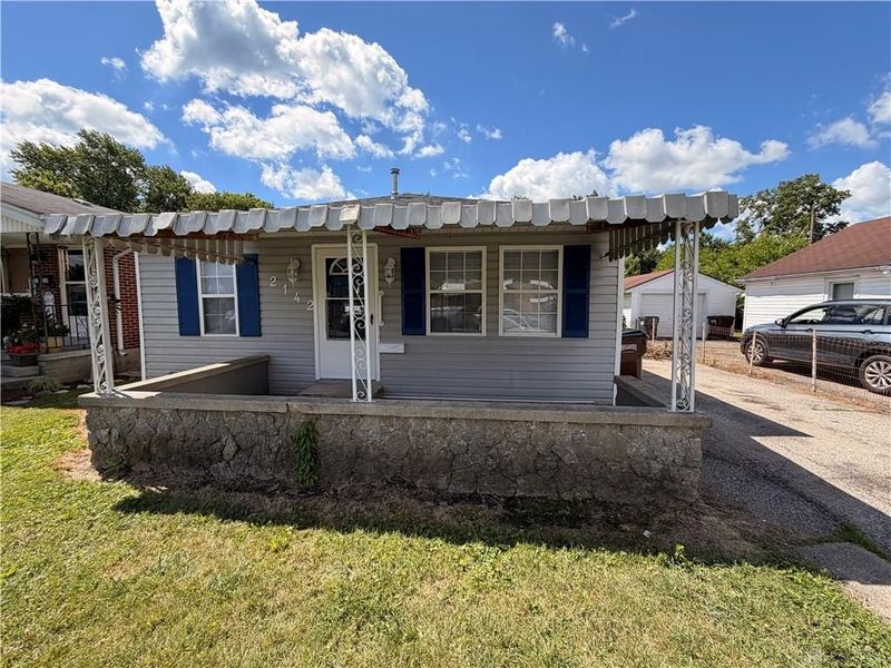 2142 Gipsy Drive, Dayton, OH 45414 Photo 2
