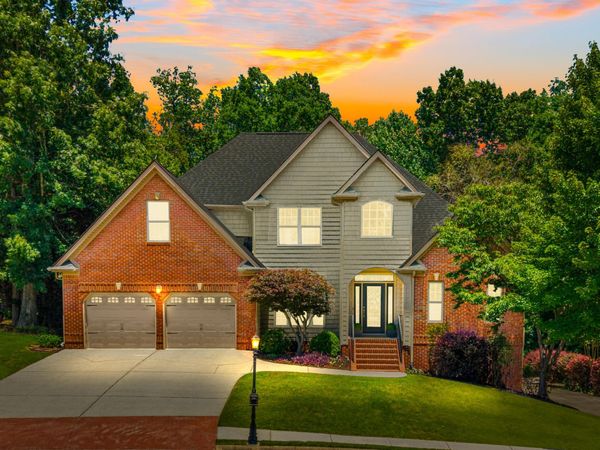 939 Brooke Stone Drive , Soddy Daisy, TN 37379