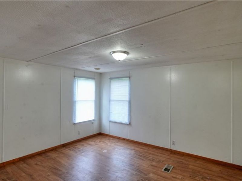 59544 Vocational Road, Byesville, OH 43723 Photo 12