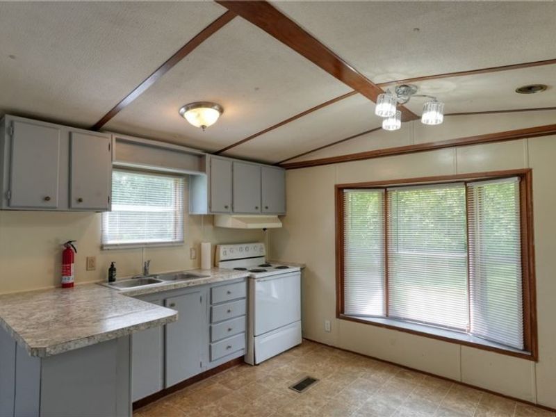 59544 Vocational Road, Byesville, OH 43723 Photo 6