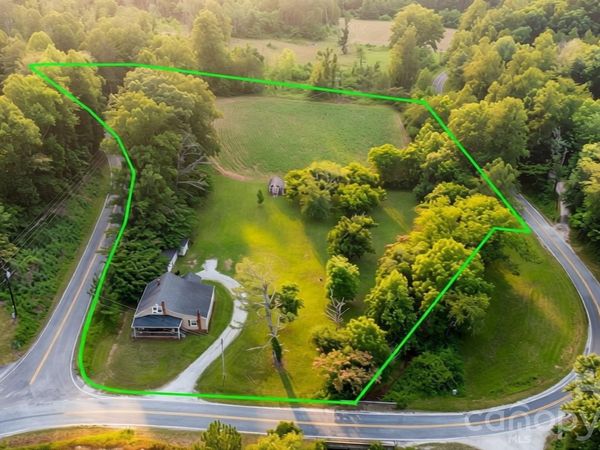 2970 Zacks Fork Road, Lenoir, NC 28645