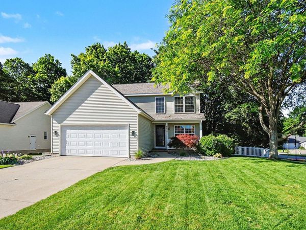 6620 Jousma Court SE, Caledonia, MI 49316
