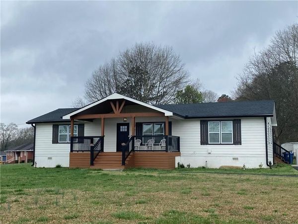 318 Willowwind Drive , Loganville, GA 30052