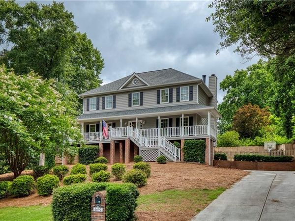 4697 Woodstone Lane , Peachtree Corners, GA 30096