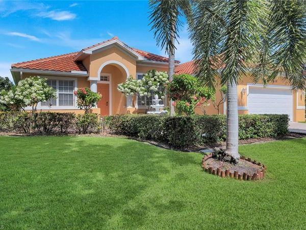 9830 Mar Largo CIR, FORT MYERS, FL 33919