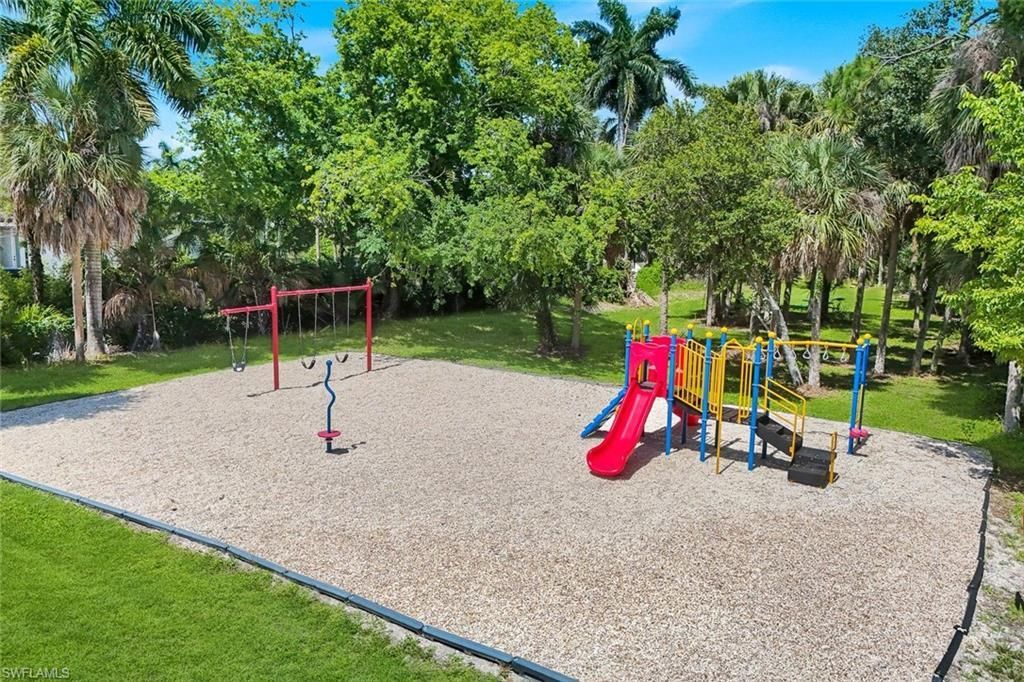 9830 Mar Largo Cir, Fort Myers, FL 33919 Photo