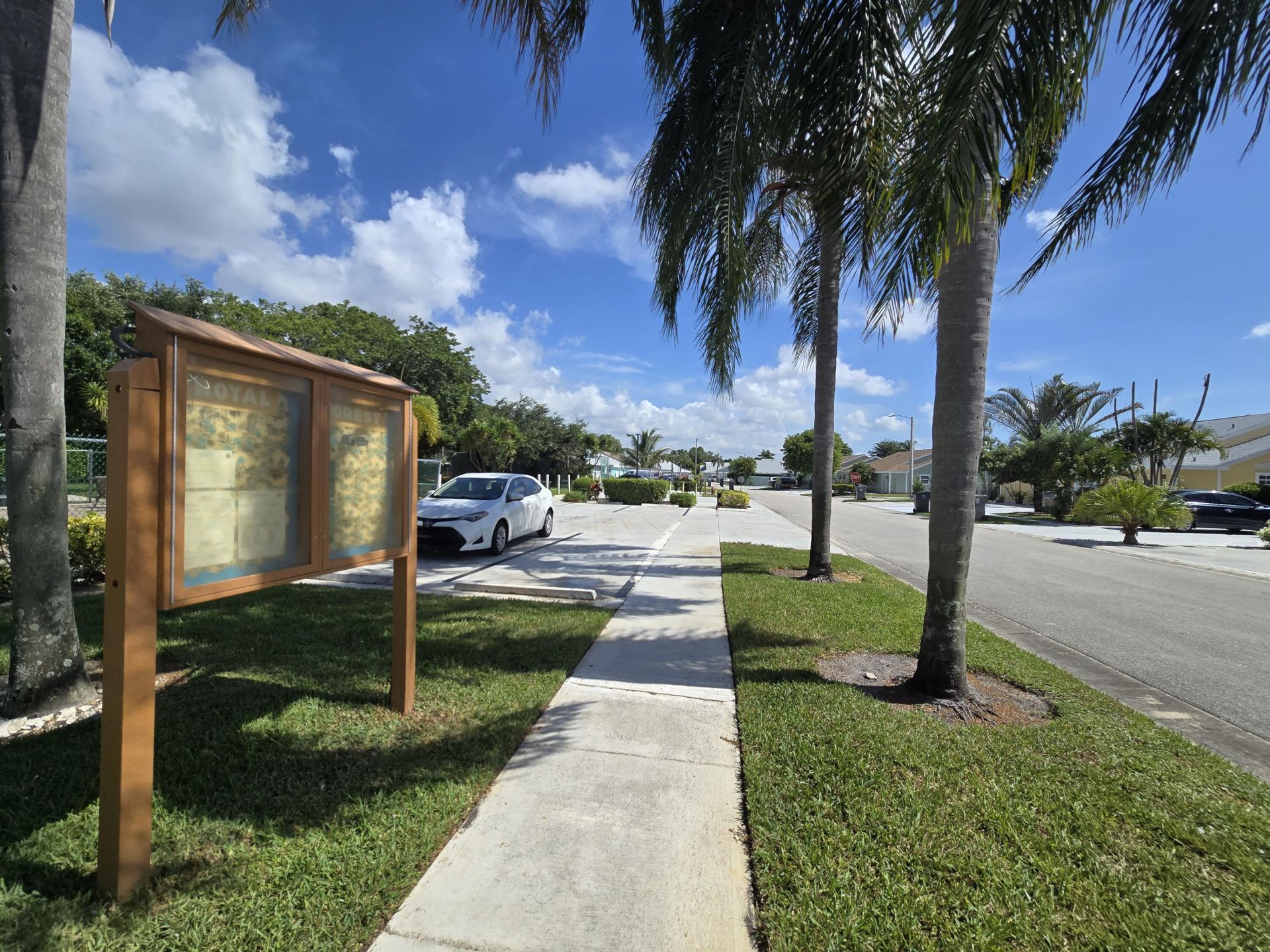 1530 Royal Forest Court, West Palm Beach, FL 33406 Photo