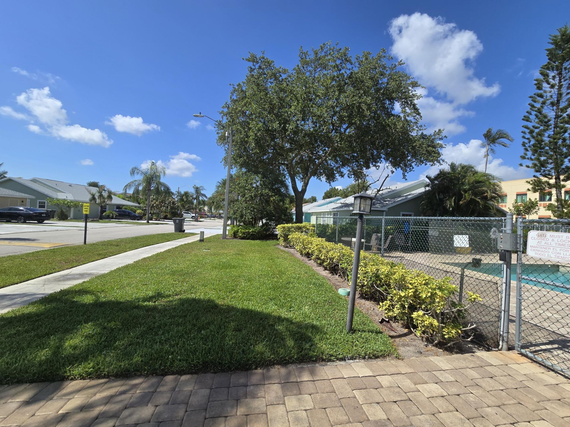 1530 Royal Forest Court, West Palm Beach, FL 33406 Photo